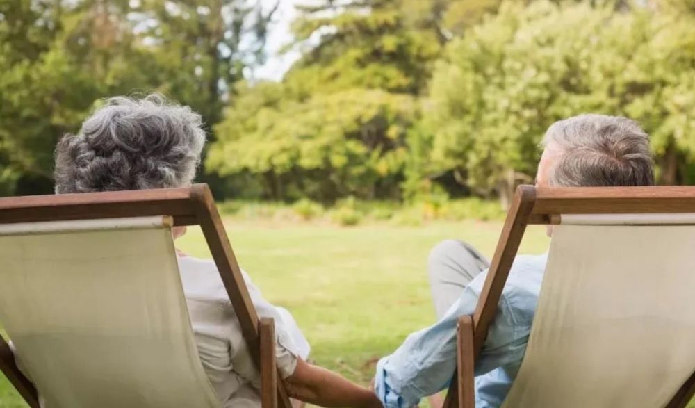 �м��˷������ϵͳ��ôѡ��4�����ά�������Ϸ�ʢ����Ϣרҵ����